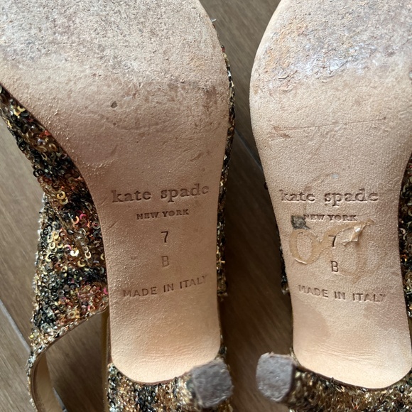 EUC Kate Spade ♠️ Golden sequin glitter Charm high heels 7 - Picture 6 of 12